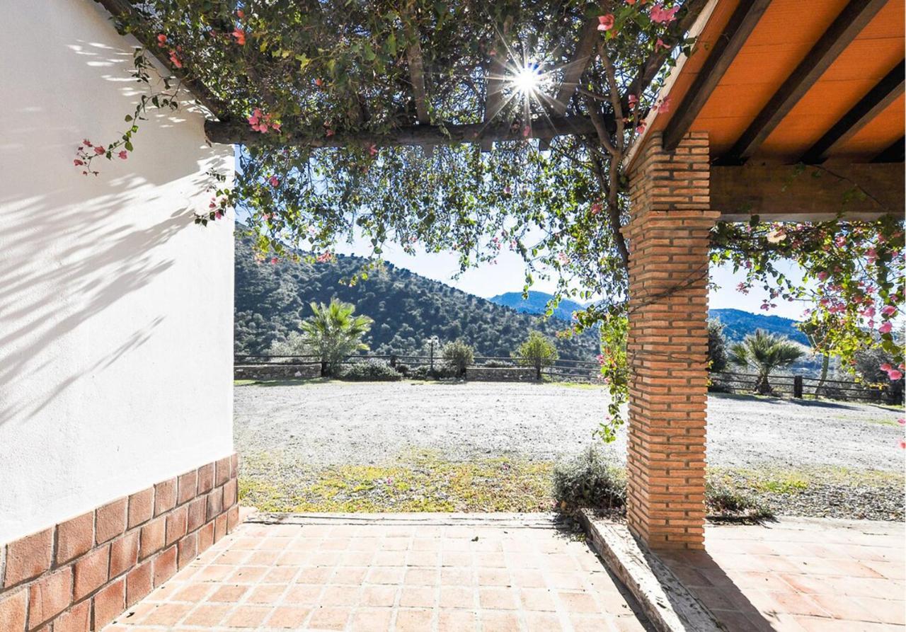 Cortijo Las Caballerias Алора Екстер'єр фото